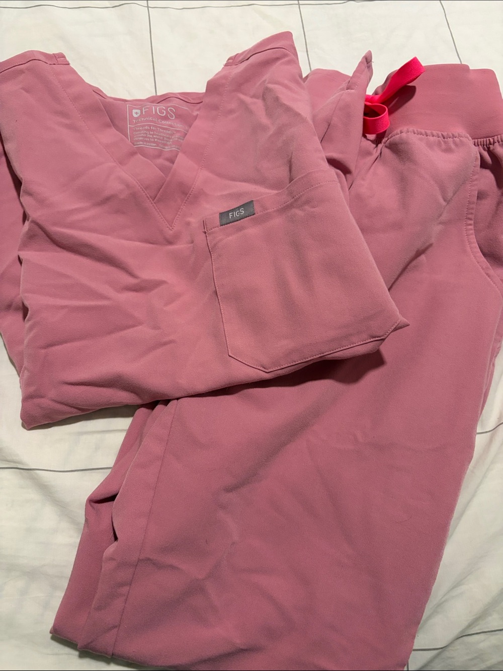 Figs Womans Rose Pink Set - V-Neck Top & Drawstring Pants
